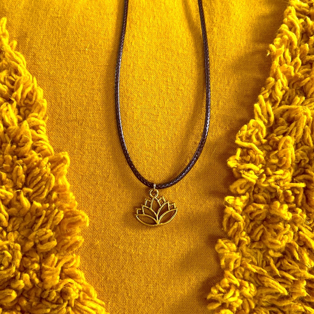 New Handmade Leather Rope “Lotus” Necklace